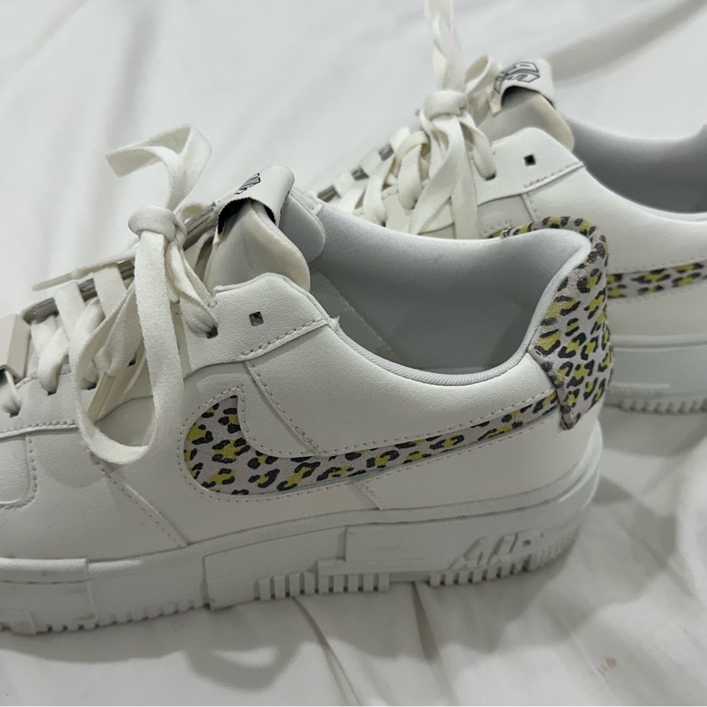 Women’s Air Force 1 Pixel SE Leopard